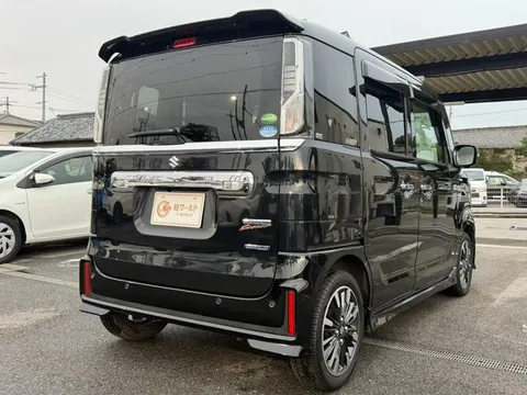 Suzuki Spacia Custom