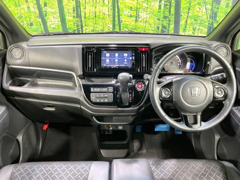 Honda N-WGN Custom