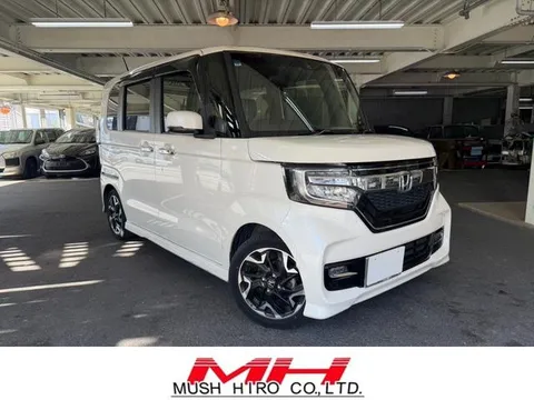 Honda N-BOX Custom