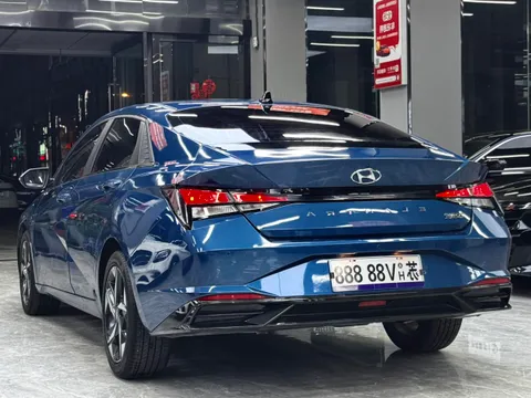 Hyundai Elantra (Avante)