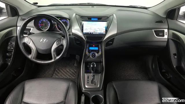 Hyundai Elantra (Avante)