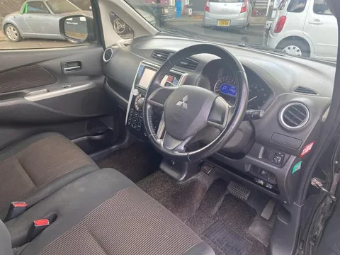 Mitsubishi eK Custom