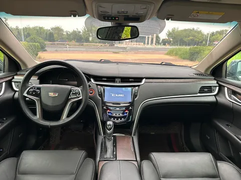 Cadillac XTS