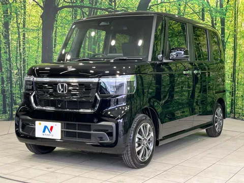 Honda N-BOX Custom