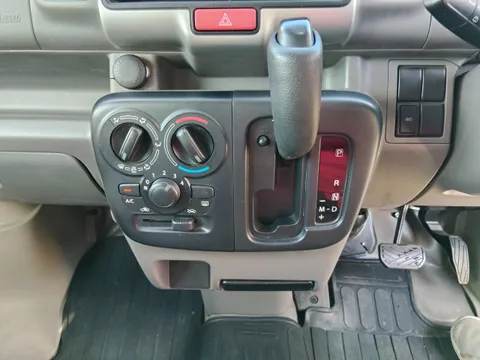 Nissan Clipper