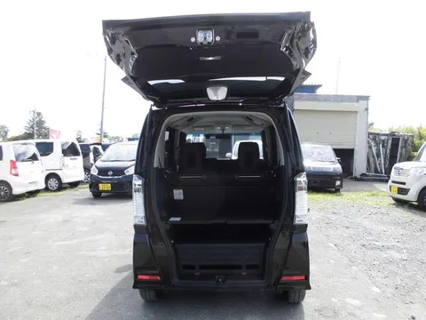 Honda N-BOX Plus