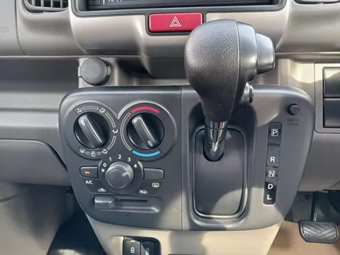 Nissan Clipper
