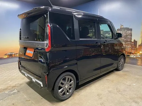 Mitsubishi Delica Mini