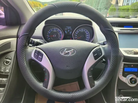 Hyundai Elantra (Avante)