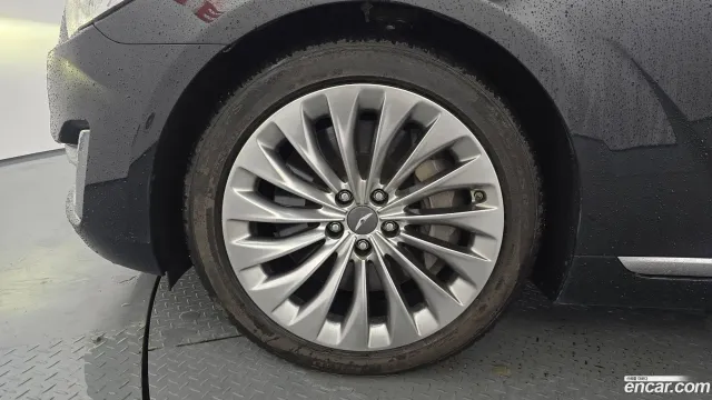 Genesis G90 (EQ900)