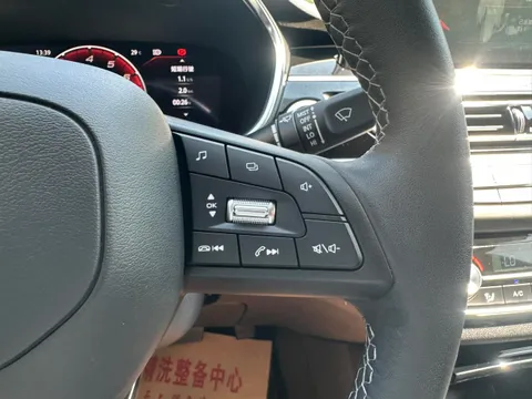 Changan Raeton CC