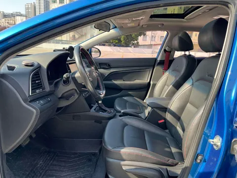 Hyundai Elantra (Avante)