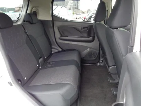 Mitsubishi eK X