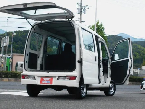 Daihatsu Hijet Cargo