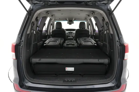 SsangYong Stavic (Korando Turismo)