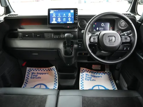 Honda N-BOX Custom