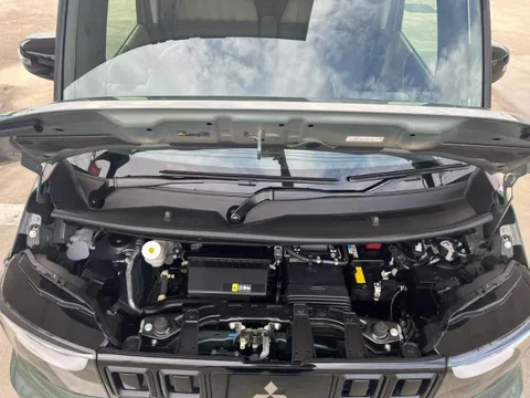 Mitsubishi Delica Mini