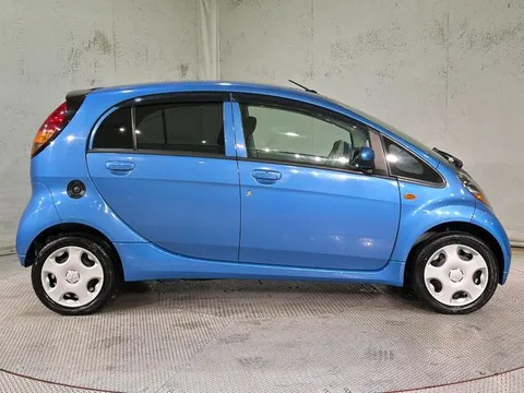Mitsubishi I