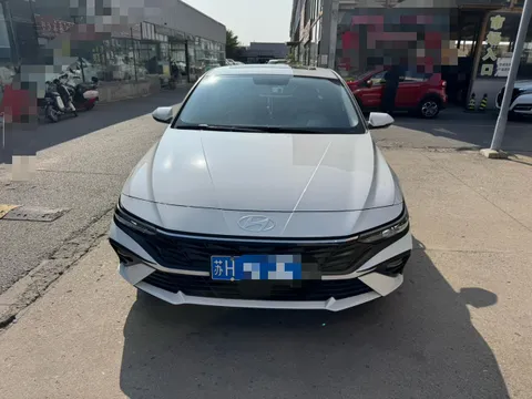 Hyundai Elantra (Avante)