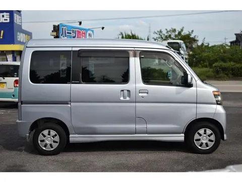 Daihatsu Atrai Wagon