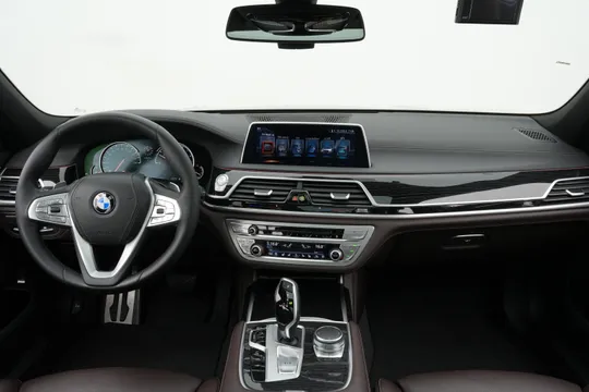 BMW BMW