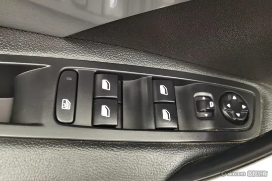 DS 4S