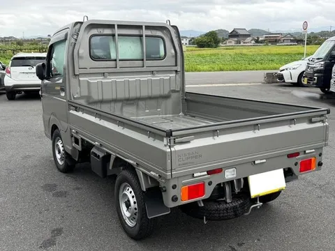 Nissan Clipper Truck