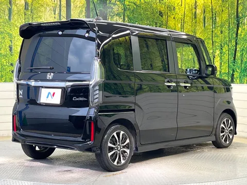 Honda N-BOX Custom