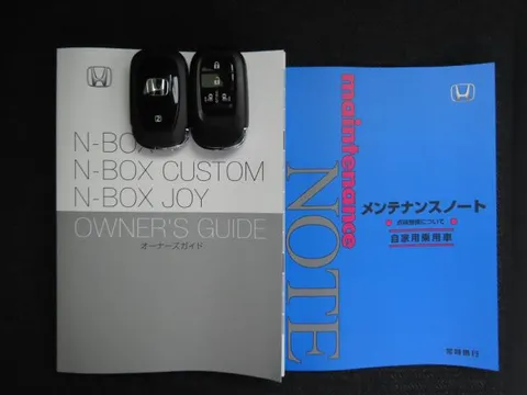 Honda N-BOX Custom