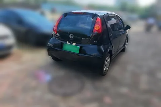 BYD F0