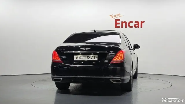 Genesis G90 (EQ900)