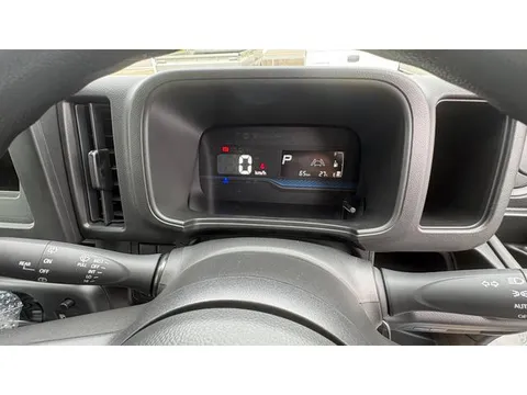 Nissan Clipper Van