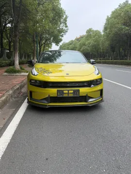 Lynk & Co 03