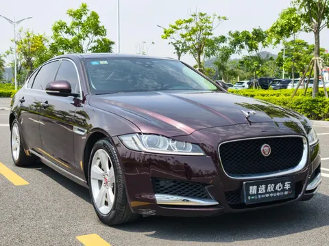 Jaguar XFL