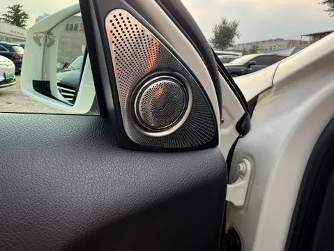 Mercedes-Benz Mercedes-Benz GLA