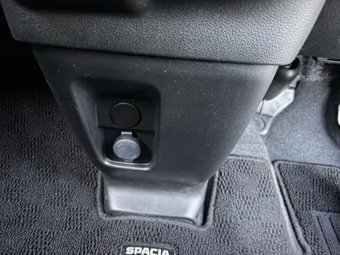 Suzuki Spacia Gear