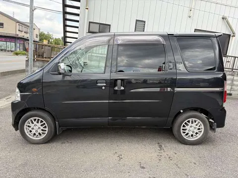 Daihatsu Atrai Wagon
