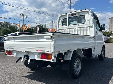 Nissan Clipper Truck