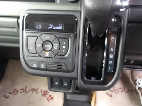 Suzuki Spacia Gear