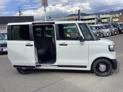 Honda N-BOX Joy