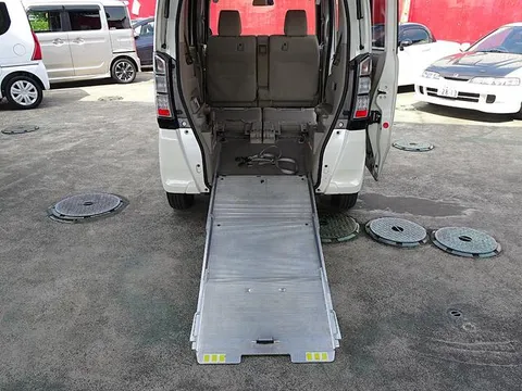 Honda N-BOX Plus