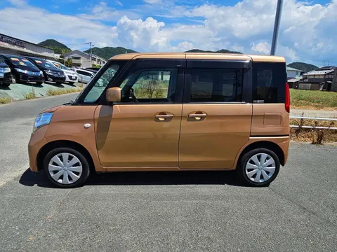 Suzuki Spacia