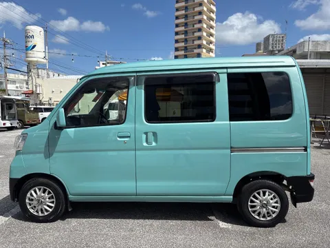 Daihatsu Hijet Cargo