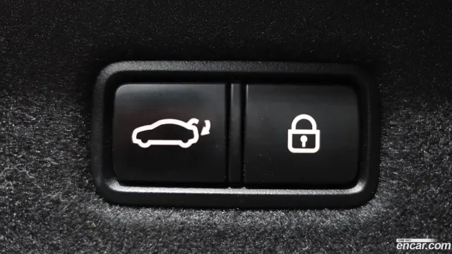Genesis G90 (EQ900)