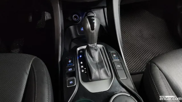 Hyundai Grand Santa Fe (Maxcruz)