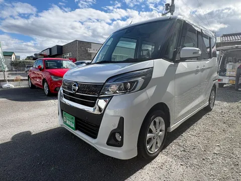 Nissan Dayz Roox