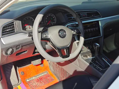 Volkswagen Lamando