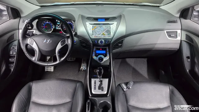Hyundai Elantra (Avante)