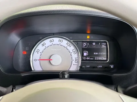 Daihatsu Mira Tocot