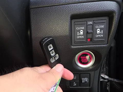 Honda N-BOX Custom